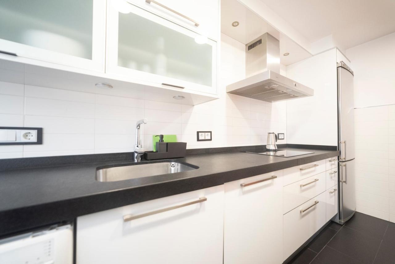 Apartamento Victoria Apartment Ферол Екстериор снимка