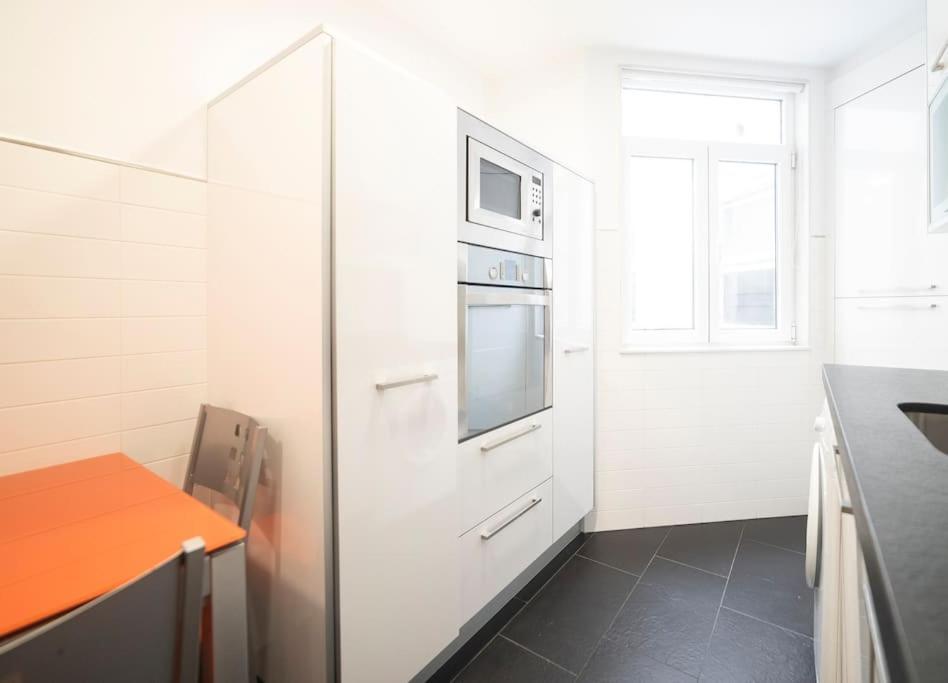 Apartamento Victoria Apartment Ферол Екстериор снимка